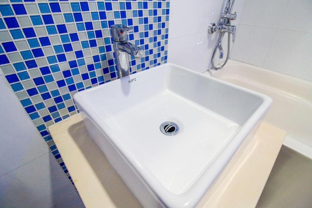 Hotel Dream World Araneta Cubao Quezon City Buitenkant foto